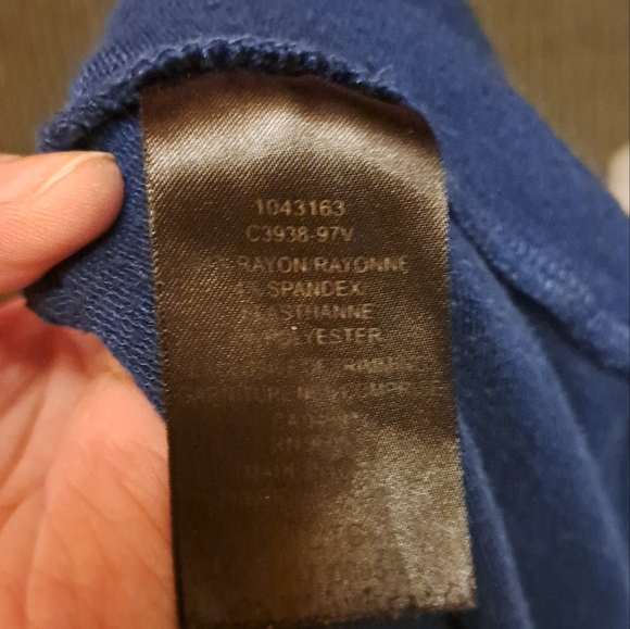 Navy Blue Knit Long Sleeve Tee - Picture 3 of 8